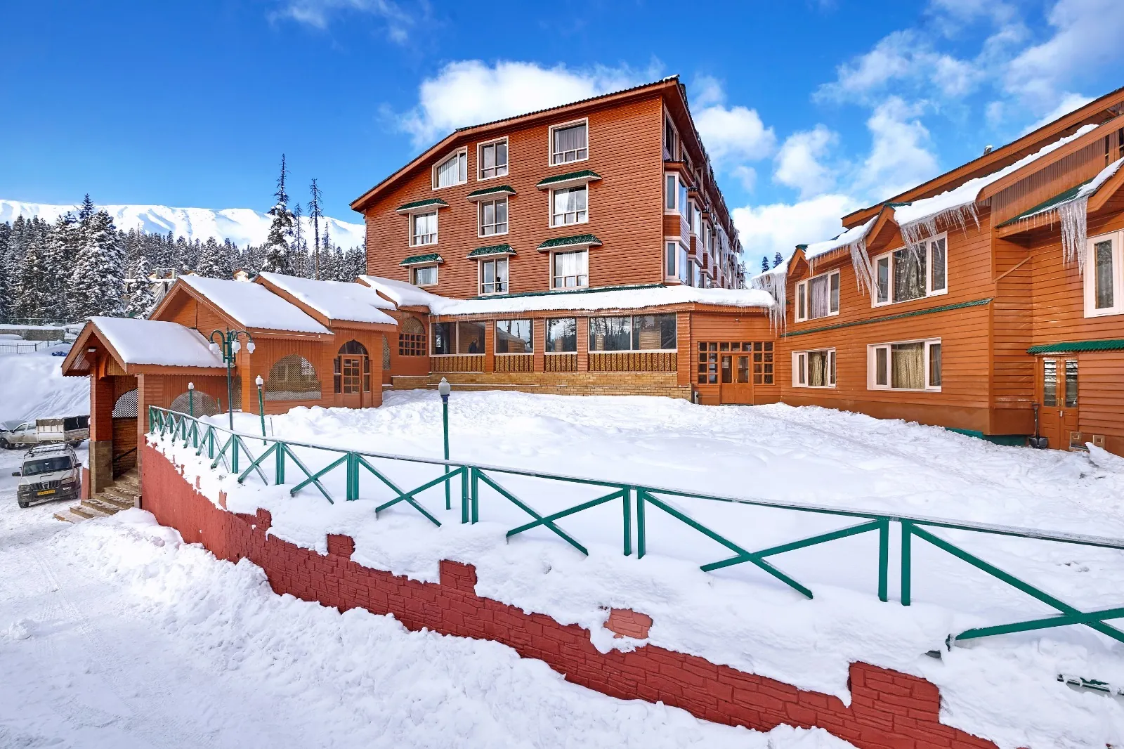 Grand Mumtaz Resorts, Gulmarg, wedding venue