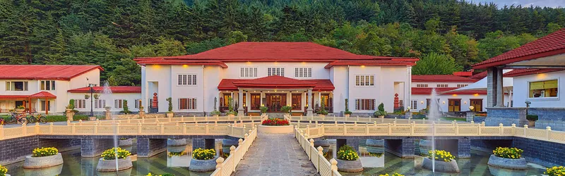The LaLiT Grand Palace, Srinagar, wedding venue view 2